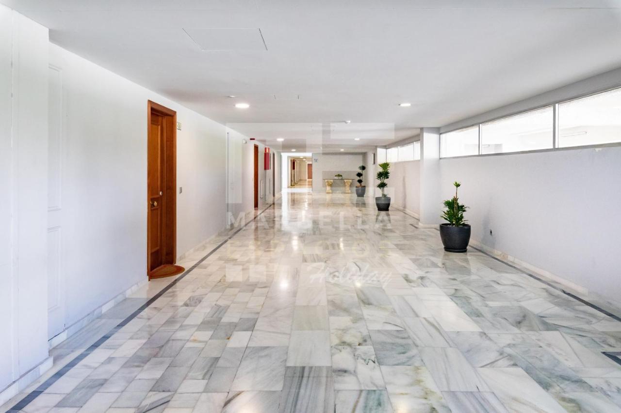Suite 208, Close To The Beach, 2 Bedroom,Golden Mile Марбеля Екстериор снимка